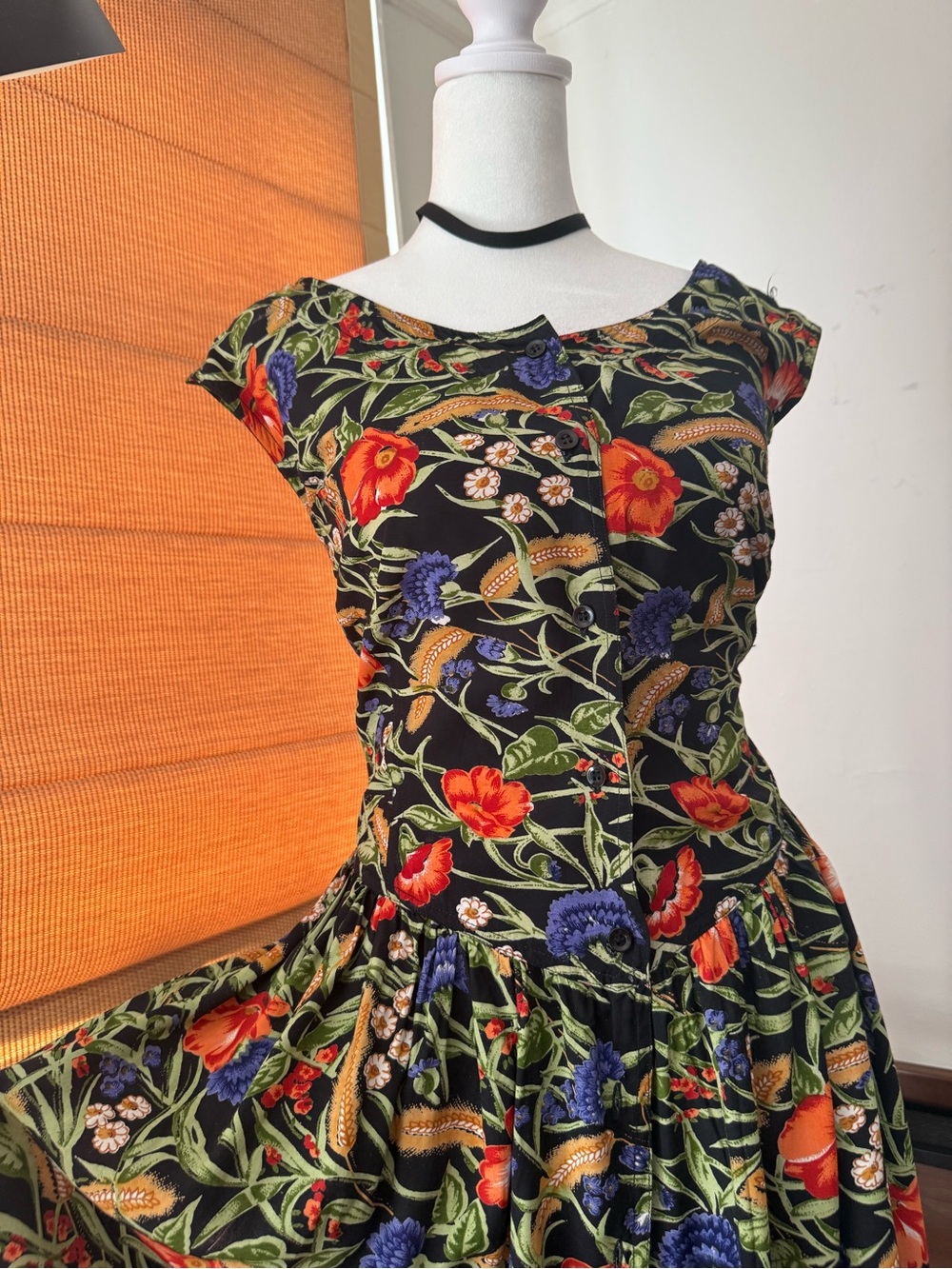 Vintage summer dress Black Floral Backless Midi with Red & Purple Blooms - Picture 8 of 8